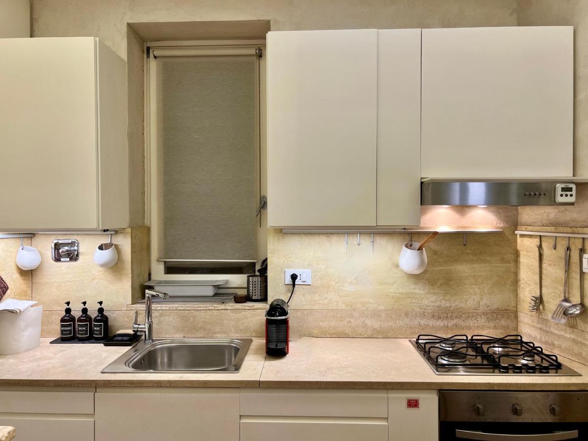 Campo Dei Fiori Modern Apartment With Terrace Рим Екстериор снимка