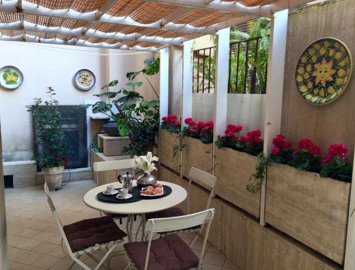 Campo Dei Fiori Modern Apartment With Terrace Рим Екстериор снимка